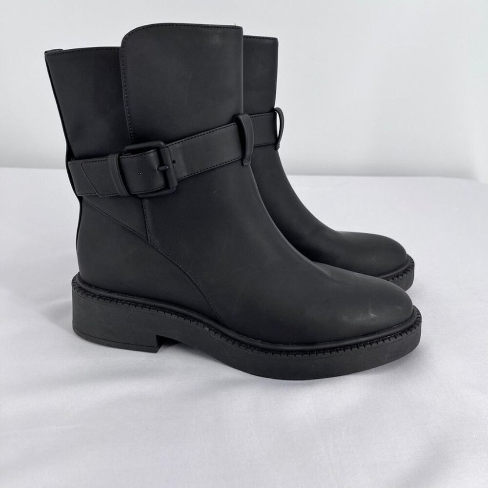Vince Kaelyn Pull On Leather  Moto Ankle Boots Size 6.5 Black Waterproof